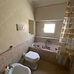 Casa Vacanza Vista Mare Chiaia Апартаменты *
